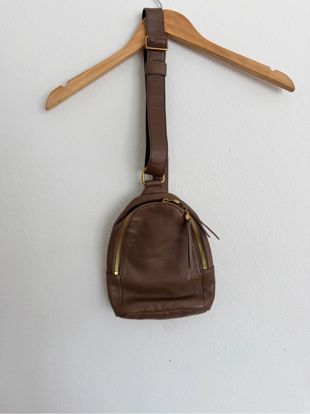 HOBO Fern Sling Leather Crossbody Bag - Brown